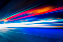Effets lumineux de feux de voiture à grande vitesse